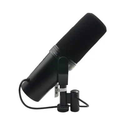 Microphone vocal dynamique SM7DB avec préampli intégré et directivité cardioïde