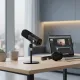 Microphone dynamique NearStream XLR USB sur bureau avec casque et ordinateur portable